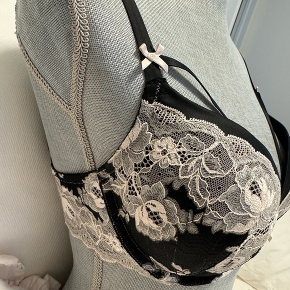 Victorias Secret Dream Angels Push Up Bra - Picture 4 of 7